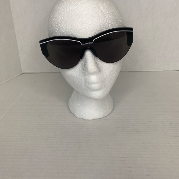 BALENCIAGA Black Shield Sunglasses Unisex. Semi-Rimless, BB0004S.  NEW - Picture 1 of 7
